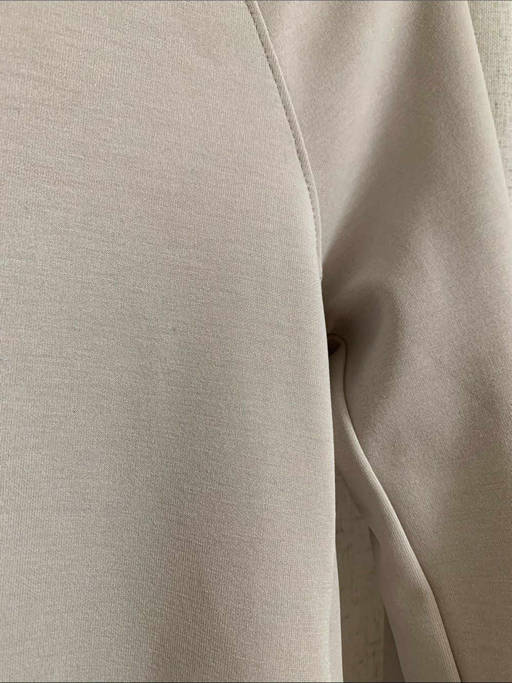 Athleta Seasoft Light Cream Taupe Raglan Crewneck Sweatshirt Peachfuzz XXS - Picture 5 of 10